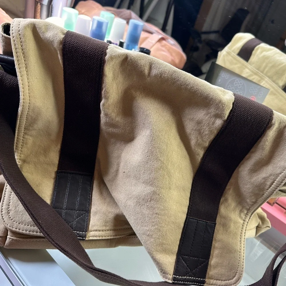 NWT JR Ranger EW Laptop cream brown Bag